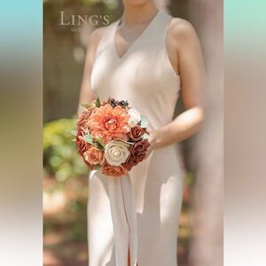 Bridesmaid 7in Bouquet from Ling’s Moment (Terracotta Collection)